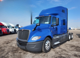 Used 2022 International LT Sleeper in Bakersfield California