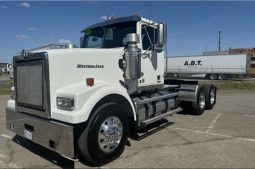Used 2019 Western Star 4900SF Day Cab in Fresno California