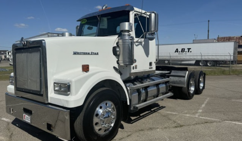 
								Used 2019 Western Star 4900SF Day Cab in Fresno California full									