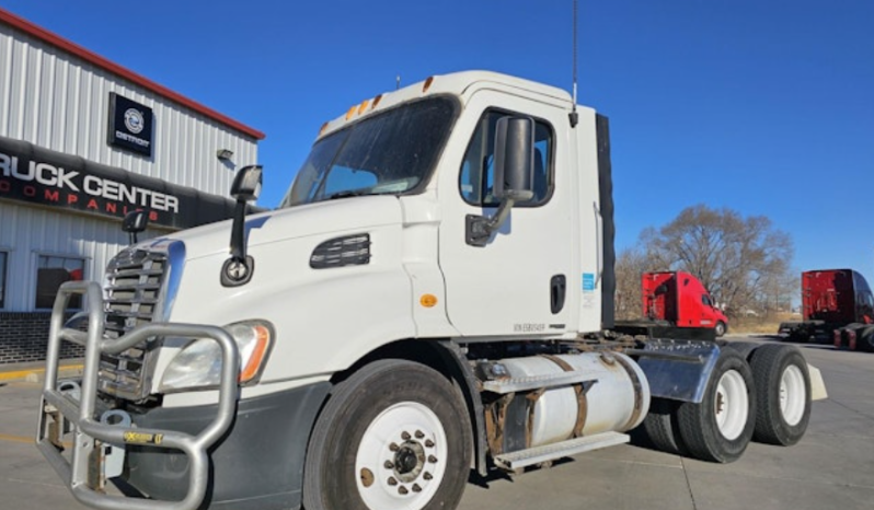 
								Used 2014 Freightliner Cascadia 113 Day Cab in Council Bluffs Iowa full									