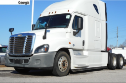 Used 2015 Freightliner Cascadia 125 Sleeper in Jefferson Georgia