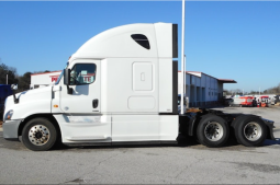 Used 2015 Freightliner Cascadia 125 Sleeper in Jefferson Georgia