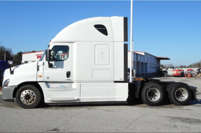 
								Used 2015 Freightliner Cascadia 125 Sleeper in Jefferson Georgia full									