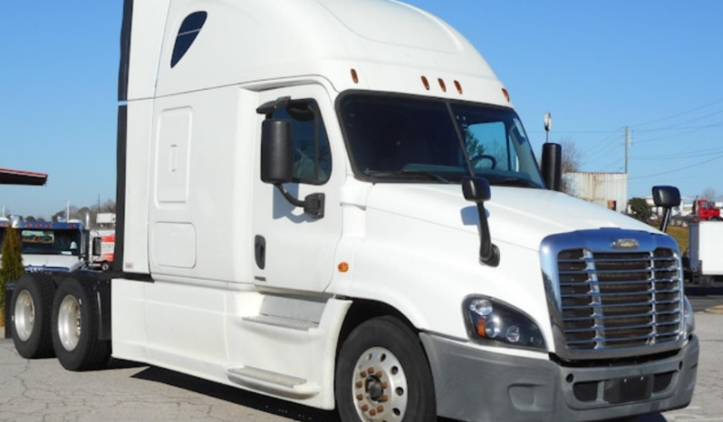 
								Used 2015 Freightliner Cascadia 125 Sleeper in Jefferson Georgia full									