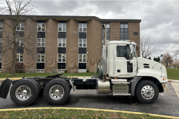 Used 2017 Mack CXU613 Day Cab in Elmhurst Illinois