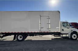 Used 2018 Freightliner BUSINESS CLASS M2 106 Box Truck in Jefferson Ohio