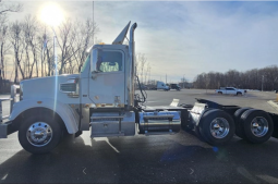 Used 2019 Freightliner 122SD Day Cab in Council Bluffs Iowa