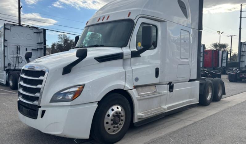 
								Used 2020 Freightliner Cascadia 126SLP Sleeper in Fontana California full									