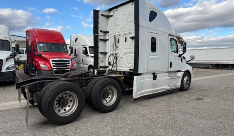 
								Used 2020 Freightliner Cascadia 126SLP Sleeper in Fontana California full									