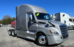 Used 2020 Freightliner Cascadia 126SLP Sleeper in Greensboro North Carolina