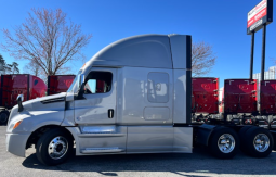 Used 2020 Freightliner Cascadia 126SLP Sleeper in Greensboro North Carolina