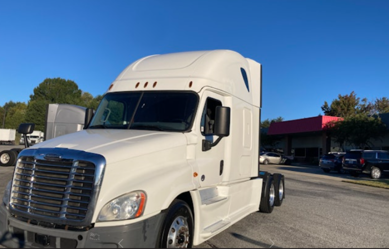 
								Used 2020 Freightliner Cascadia 125 Sleeper in Greensboro North Carolina full									