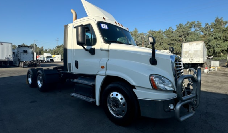 
								Used 2020 Freightliner Cascadia 125 Day Cab in Fontana California full									