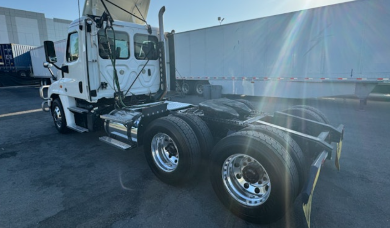 
								Used 2020 Freightliner Cascadia 125 Day Cab in Fontana California full									