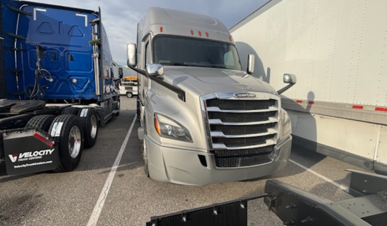 
								Used 2020 Freightliner Cascadia 126SLP Sleeper in Fontana California full									