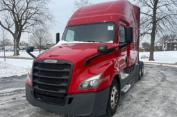 Used 2020 Freightliner PT126064ST Sleeper in Elmhurst Illinois