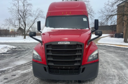 Used 2020 Freightliner PT126064ST Sleeper in Elmhurst Illinois