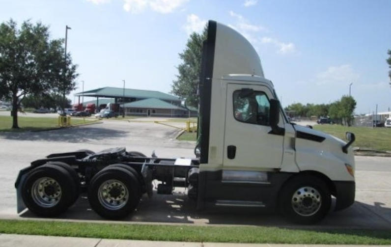 
								Used 2020 Freightliner Cascadia 126 Day Cab in Houston Texas full									