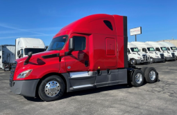 Used 2020 Freightliner Cascadia 126 Sleeper in Louisville Kentucky