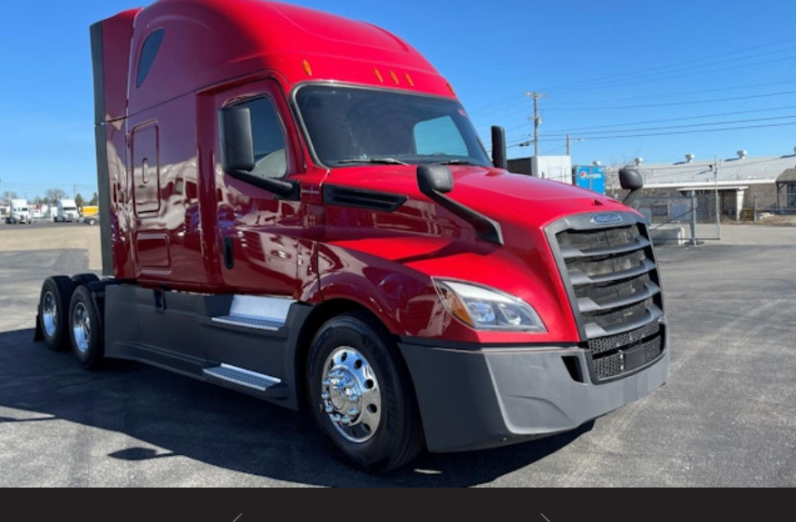 
								Used 2020 Freightliner Cascadia 126 Sleeper in Louisville Kentucky full									