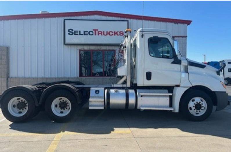 
								Used 2020 Freightliner PT126DC Day Cab in Fort Worth Texas full									