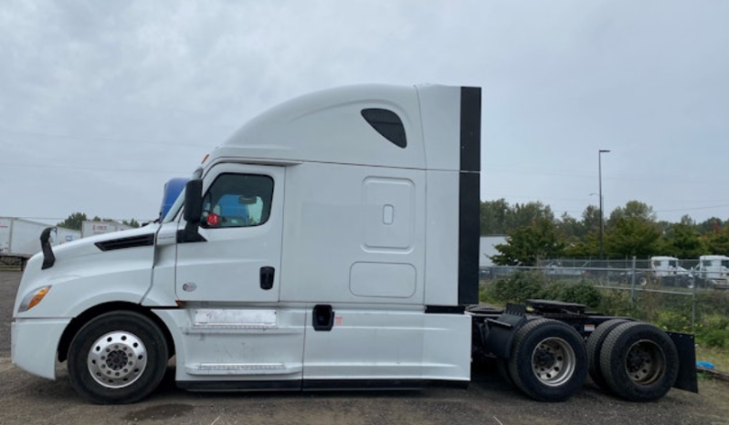 
								Used 2020 Freightliner PT126SLP Sleeper in Portland Oregon full									