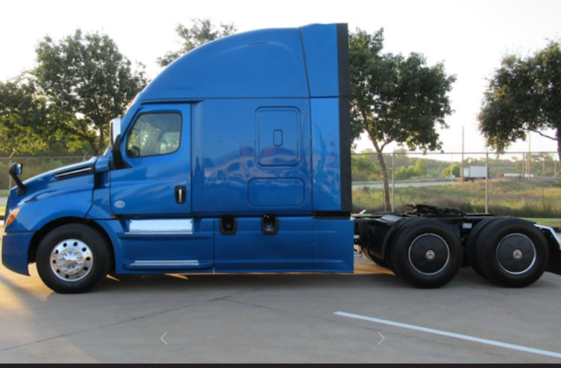 
								Used 2020 Freightliner PT126SLP Sleeper in Dallas Texas full									