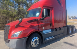 Used 2020 Freightliner Cascadia 126 Sleeper in Birmingham Alabama