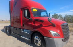 Used 2020 Freightliner Cascadia 126 Sleeper in Birmingham Alabama