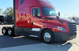 Used 2020 Freightliner Cascadia 126 Sleeper in Jacksonville Florida