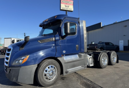 Used 2020 Freightliner Cascadia 126 Day Cab in Council Bluffs Iowa