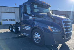 Used 2020 Freightliner Cascadia 126 Day Cab in Council Bluffs Iowa