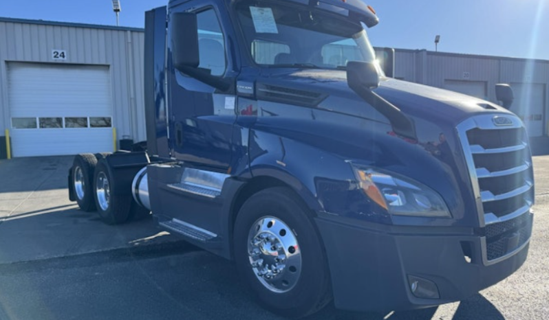 
								Used 2020 Freightliner Cascadia 126 Day Cab in Council Bluffs Iowa full									