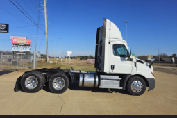 Used 2020 Freightliner CASCADIA 116 Day Cab in Texarkana Texas