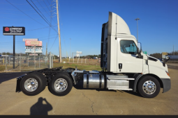 Used 2020 Freightliner CASCADIA 116 Day Cab in Texarkana Texas