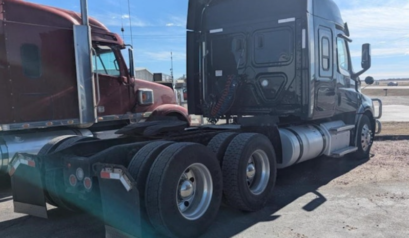 
								Used 2020 Freightliner Cascadia 126 Sleeper in Council Bluffs Iowa full									