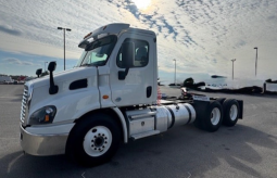 Used 2020 Freightliner Cascadia 113 Day Cab in Birmingham Alabama