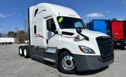 Used 2021 Freightliner Cascadia 126SLP Sleeper in Greensboro North Carolina