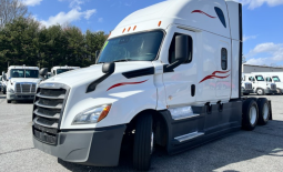 Used 2021 Freightliner Cascadia 126SLP Sleeper in Greensboro North Carolina