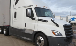 Used 2021 Freightliner Cascadia 126 Sleeper in Mattawan Míchigan