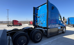 Used 2022 Freightliner PT126SLP Sleeper in Kansas City Missouri