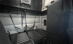 Used 2022 Freightliner Cascadia 126 Sleeper in Council Bluffs Iowa