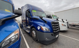 Used 2022 Freightliner Cascadia 126SLP Sleeper in Fontana California