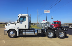 Used 2023 Freightliner Cascadia 126 Day Cab in Texarkana Texas