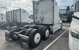 Used 2023 Freightliner Cascadia 126SLP Sleeper in Fontana California