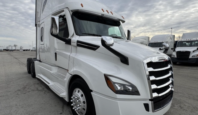 
								Used 2023 Freightliner Cascadia 126 Sleeper in Jefferson Ohio full									