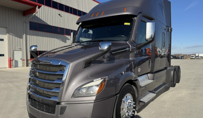 
								Used 2023 Freightliner Cascadia 126 Sleeper in Jefferson Ohio full									