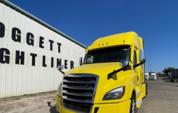 Used 2023 Freightliner Cascadia 126 Sleeper in Pharr Texas
