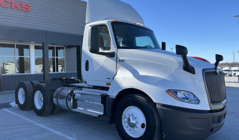
								Used 2024 International LT625 Day Cab in Kansas City Missouri full									