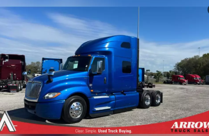 
								Used 2019 International LT Sleeper in Tampa Florida full									
